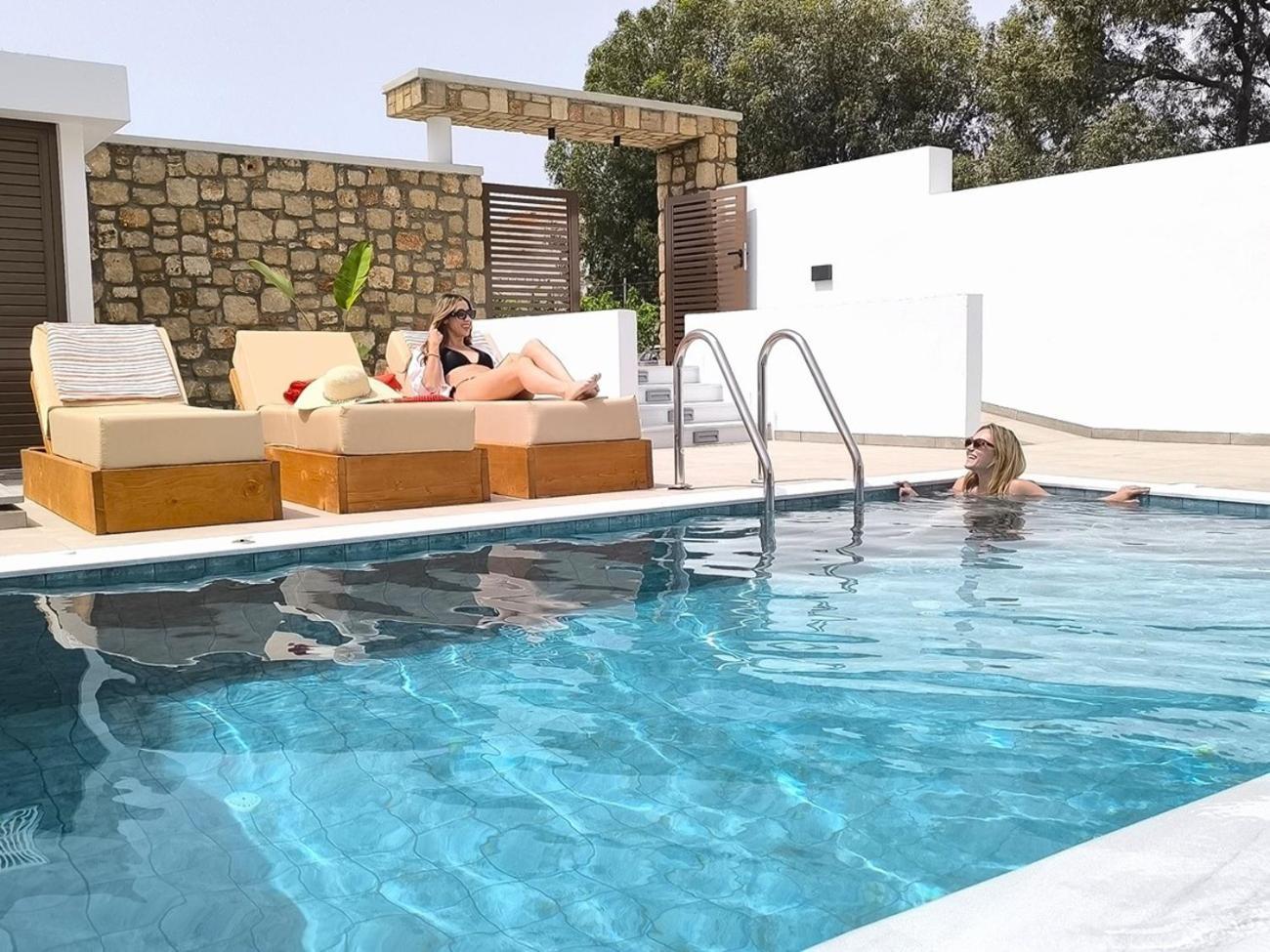 Valantina'S & Mannouel Lardos Luxury Villas Buitenkant foto
