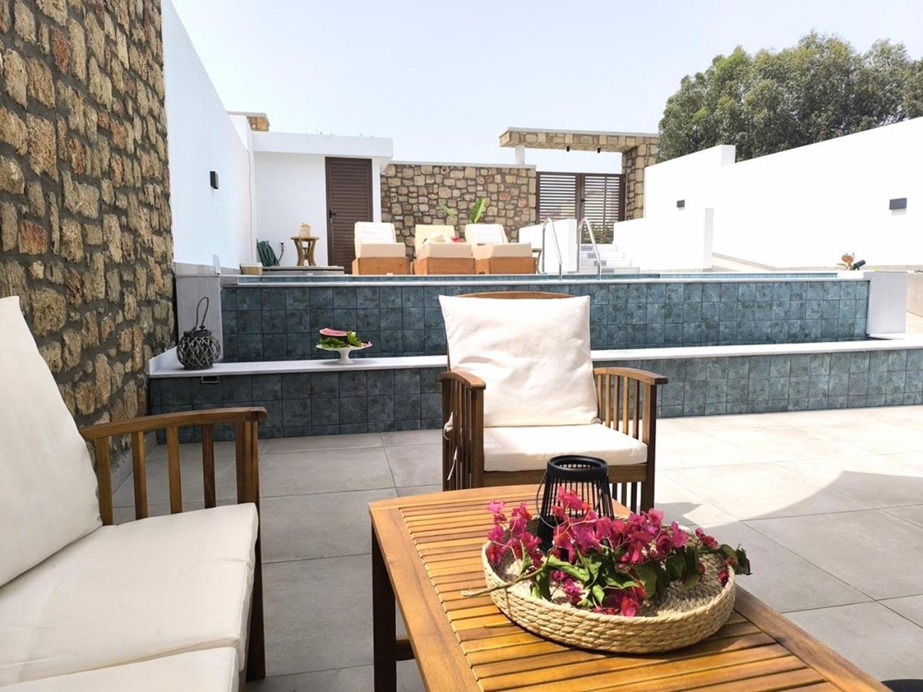 Valantina'S & Mannouel Lardos Luxury Villas Buitenkant foto