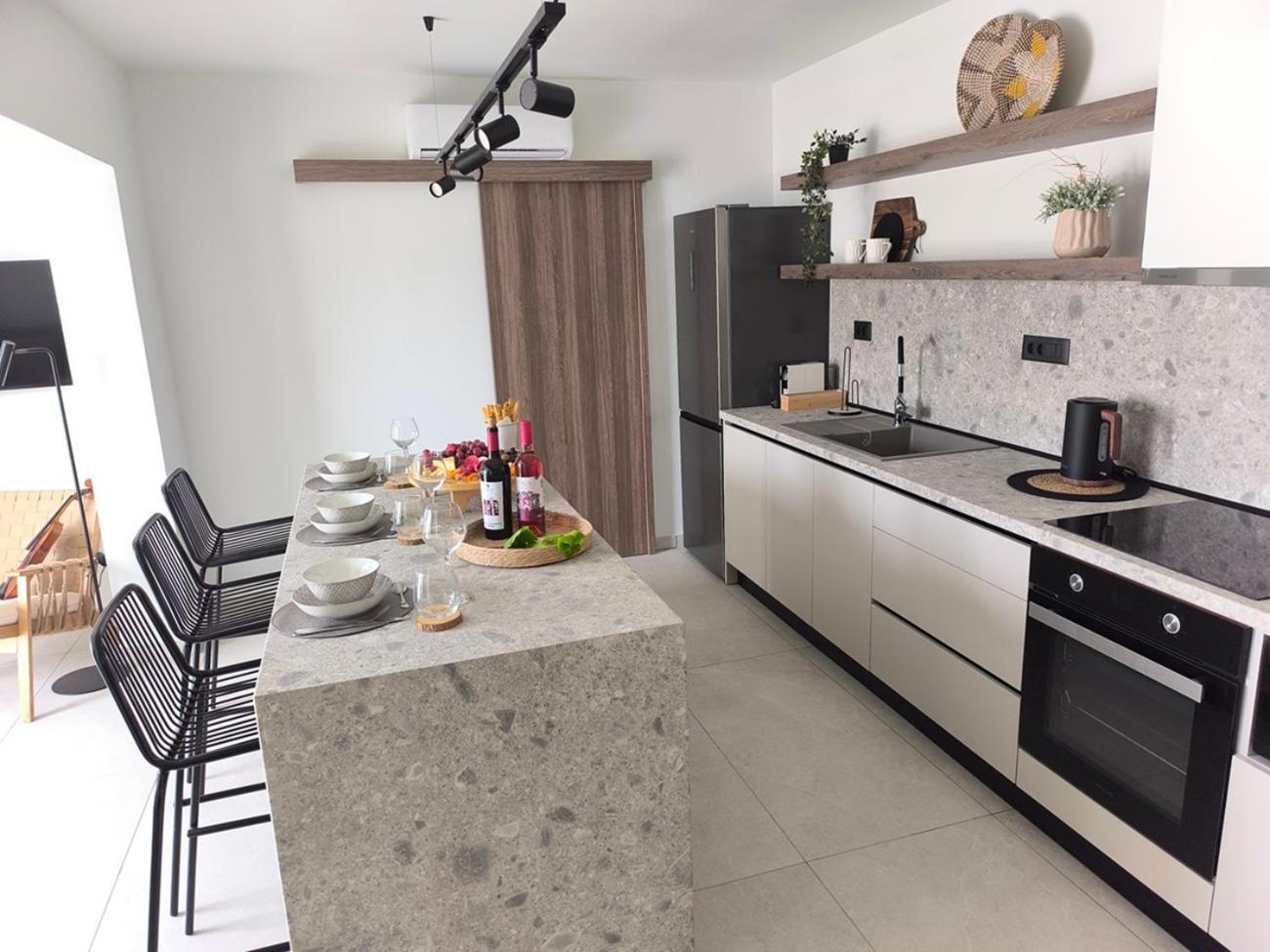 Valantina'S & Mannouel Lardos Luxury Villas Buitenkant foto